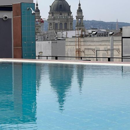 Luxe Central Studio With Pool, Parking & Ac Будапеща Екстериор снимка